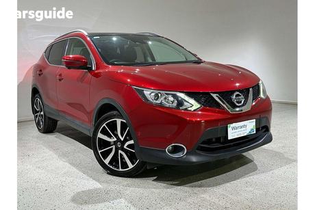 Red 2016 Nissan Qashqai Wagon Ti (4X2)