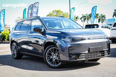 Grey 2025 Leapmotor C10 SUV REEV ULTRA HYBRID DESIGN R
