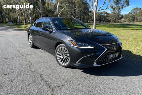 Black 2021 Lexus ES300H Sedan Sports Luxury Brn Mts (Hybrid)
