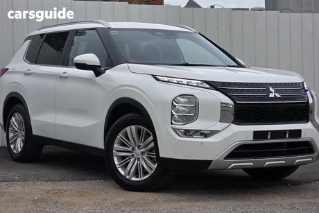 White 2023 Mitsubishi Outlander Wagon Ls 7 Seat (2Wd)