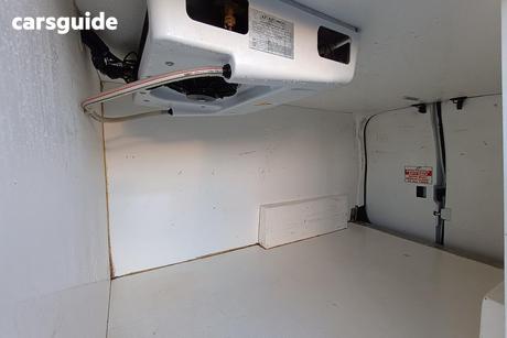 White 2022 LDV G10+ Van Barn Door