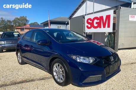 Blue 2014 Honda Civic Hatchback Vti-L