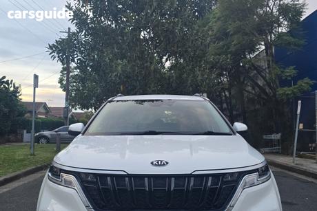 White 2021 Kia Carnival Wagon S