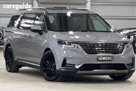 Grey 2023 Kia Carnival Wagon Platinum
