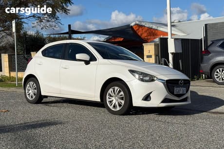 White 2016 Mazda 2 Hatchback Neo