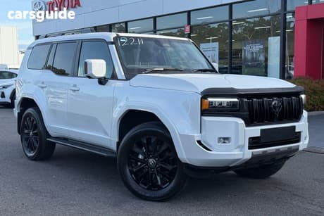 White 2025 Toyota Landcruiser Prado Wagon Kakadu
