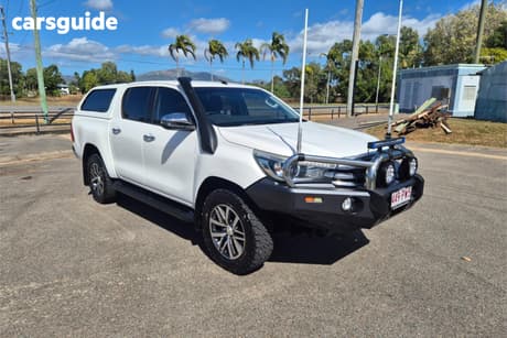 White 2018 Toyota Hilux Double Cab Pick Up Sr5 (4X4)