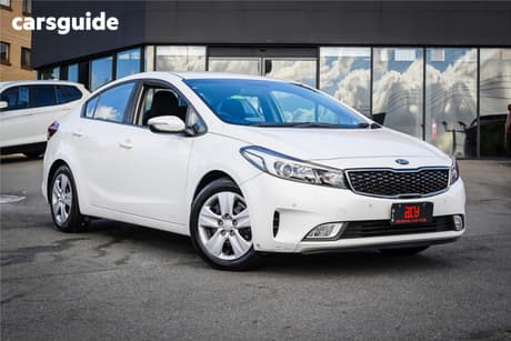 White 2017 Kia Cerato Sedan S