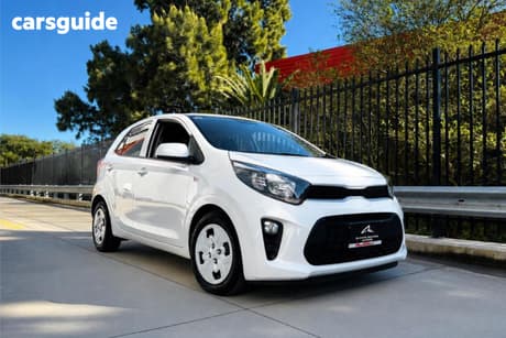 White 2022 Kia Picanto Hatchback S (Pe)