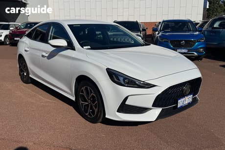 White 2023 MG MG5 Sedan Vibe