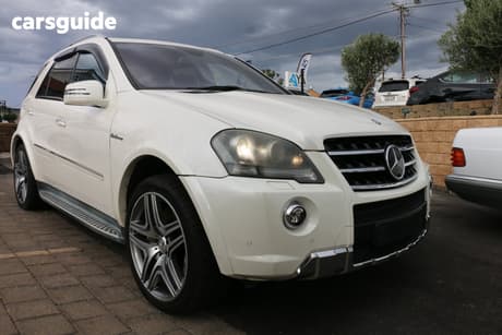 White 2011 Mercedes-Benz ML63 Wagon Amg (4X4)