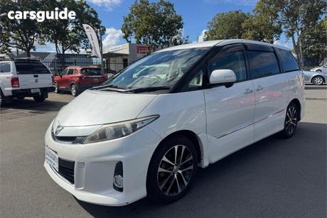 White 2013 Toyota Estima Wagon Aeras