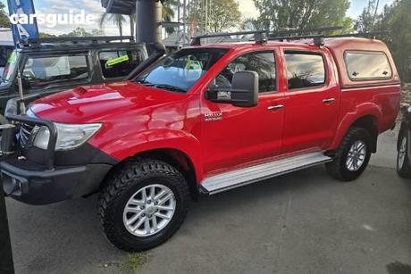 Red 2014 Toyota Hilux Dual Cab Pick-up Sr5 (4X4)