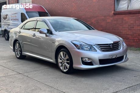 Silver 2009 Toyota Crown Sedan (HYBRID) GWS204