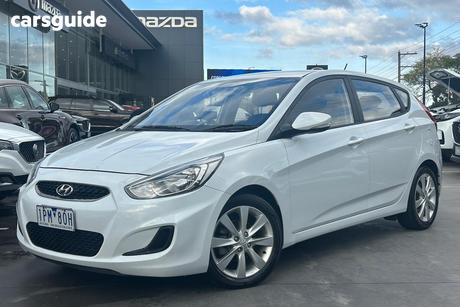 White 2019 Hyundai Accent Hatchback Sport