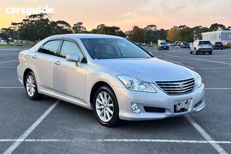 Silver 2008 Toyota Crown Sedan ROYAL SALOON