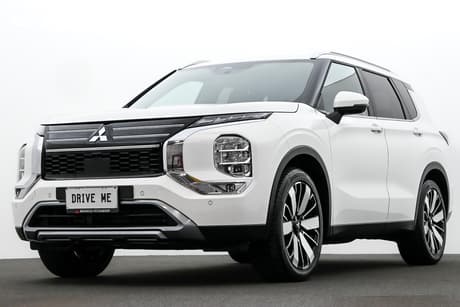 White 2025 Mitsubishi Outlander Wagon Aspire 7 Seat (2Wd)