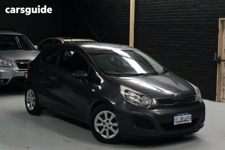 Grey 2014 Kia RIO Hatchback S