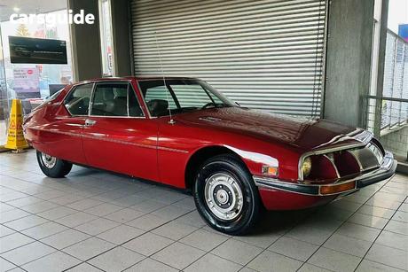 Red 1971 Citroen . Coupe GT