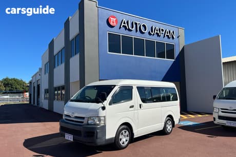 White 2006 Toyota HiAce Commercial 2.7L PETROL DELUXE (10 SEATER)