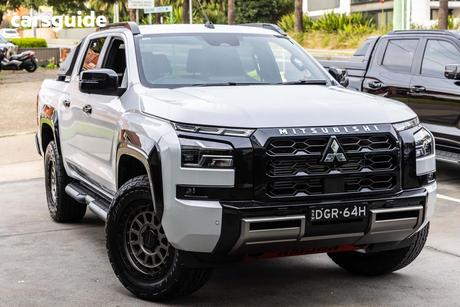 White 2026 Mitsubishi Triton Double Cab Pick Up Gsr (4X4)