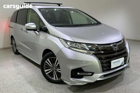 Silver 2018 Honda Odyssey Wagon Vti-L