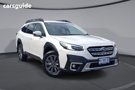 White 2023 Subaru Outback Wagon Awd