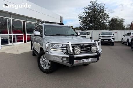 Silver 2018 Toyota Landcruiser Wagon Sahara (4X4)