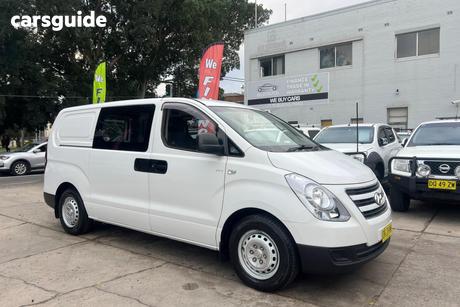 White 2017 Hyundai Iload Van 3S Twin Swing