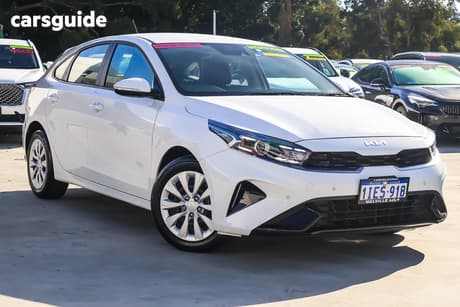 White 2024 Kia Cerato Hatchback S