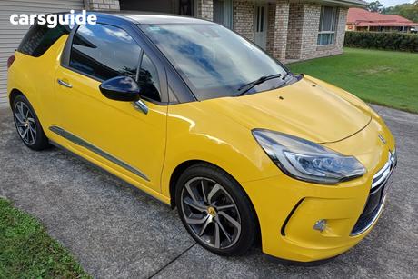 Yellow 2014 Citroen DS3 Hatchback Dsport