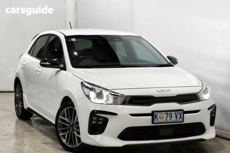 White 2022 Kia RIO Hatchback Gt-Line