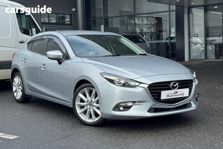 Silver 2018 Mazda 3 Hatchback Sp25 Gt