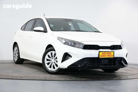 White 2021 Kia Cerato Hatchback S