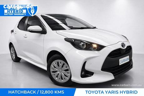 White 2023 Toyota Yaris Hatch 4WD HYBRID X