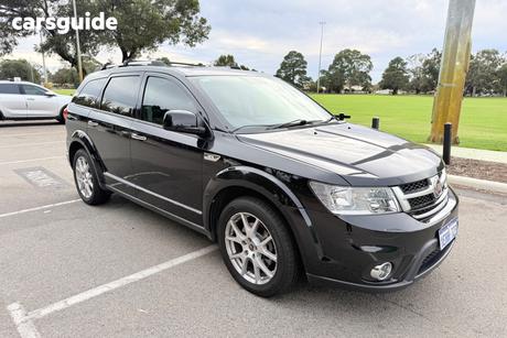 Black 2013 Fiat Freemont Wagon Lounge