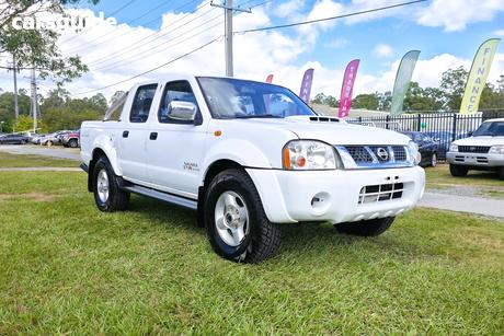 White 2012 Nissan Navara Dual Cab Pick-up St-R (4X4)