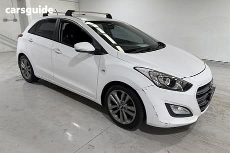 White 2016 Hyundai I30 Hatchback Sr