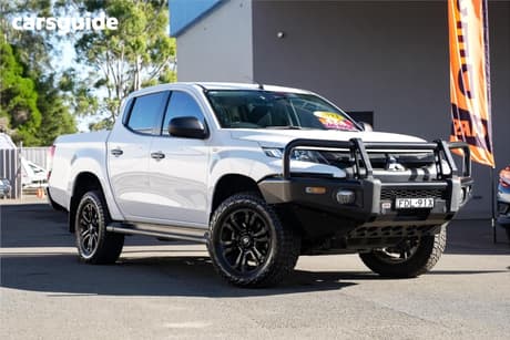 White 2023 Mitsubishi Triton Double Cab Pick Up Glx-R (4X4)