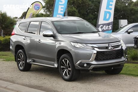Grey 2018 Mitsubishi Pajero Sport Wagon Exceed (4X4) 7 Seat