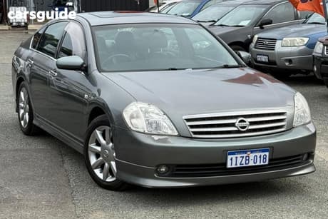 Grey 2005 Nissan Maxima Sedan Ti