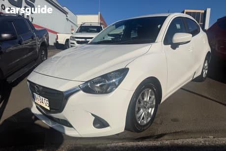 White 2017 Mazda 2 Hatchback Maxx