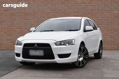 White 2009 Mitsubishi Lancer Sedan Es