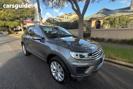 White 2015 Volkswagen Touareg Wagon V6 Tdi