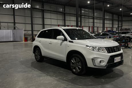 White 2023 Suzuki Vitara Wagon 1.6L