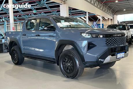 Grey 2026 Toyota Hilux Double Cab Pick Up Sr5 48V (4X4)