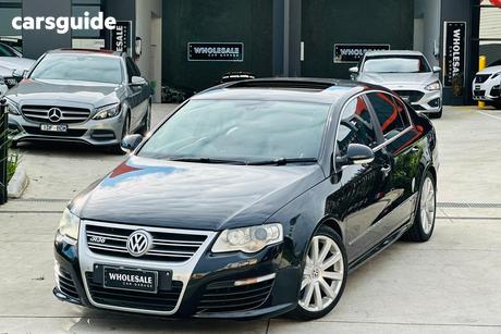 Black 2009 Volkswagen Passat Sedan R36