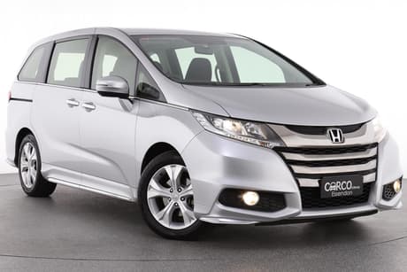 Silver 2020 Honda Odyssey Wagon Vti