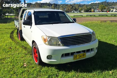 White 2008 Toyota Hilux X Cab Pickup Sr
