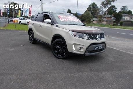 White 2018 Suzuki Vitara Wagon S Turbo (Fwd)